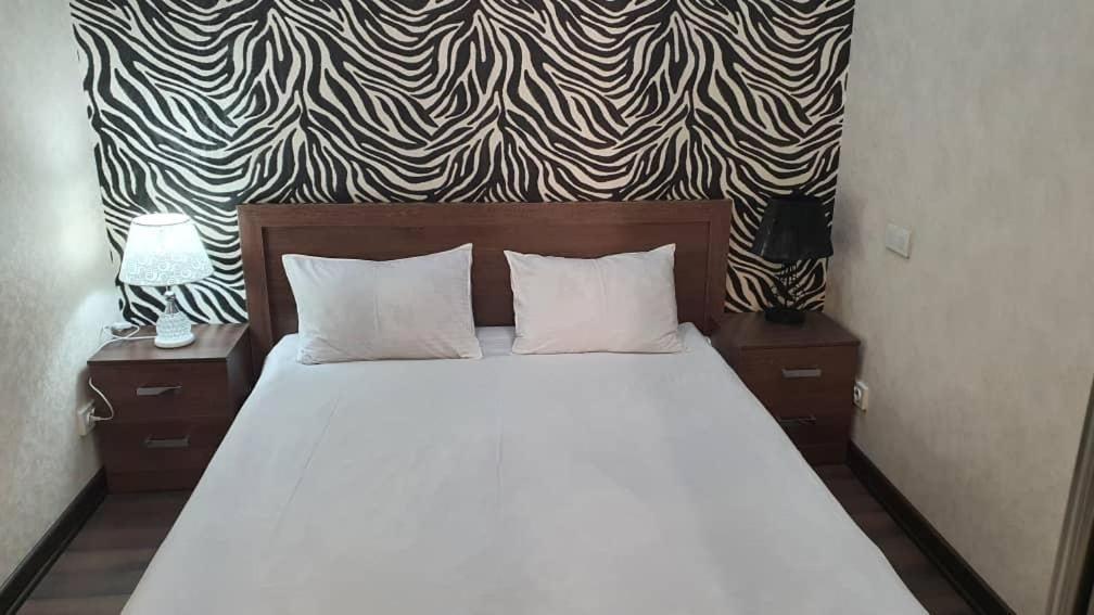 Apartment Studio With Good View บิชเคก ภายนอก รูปภาพ